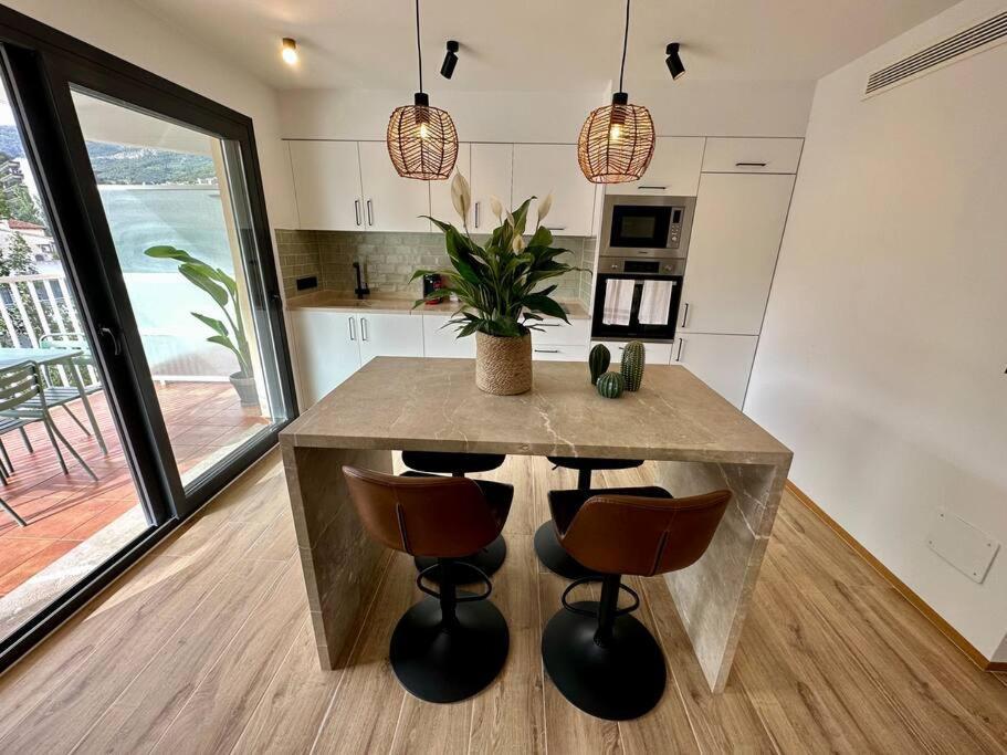 Moderno Y Acogedor Apartamento Con Terraza “ Llebeig” Сольер Экстерьер фото