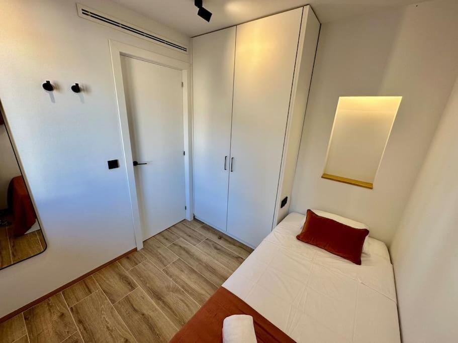 Moderno Y Acogedor Apartamento Con Terraza “ Llebeig” Сольер Экстерьер фото